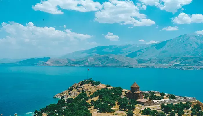 فاصله مارماریس تا وان