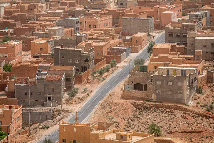 چرا در دبی مناطق فقیرنشین وجود دارد 