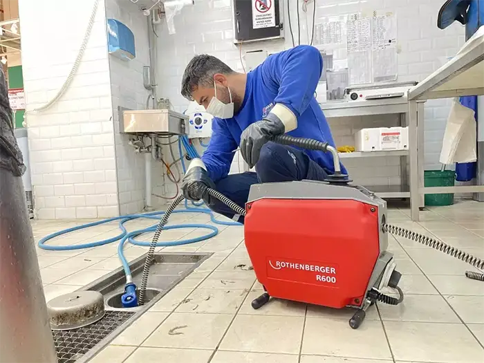مستر لوله بازکنی، به عنوان شرکت لوله بازکنی ارزان و تضمین شده در تهران شناخته شد