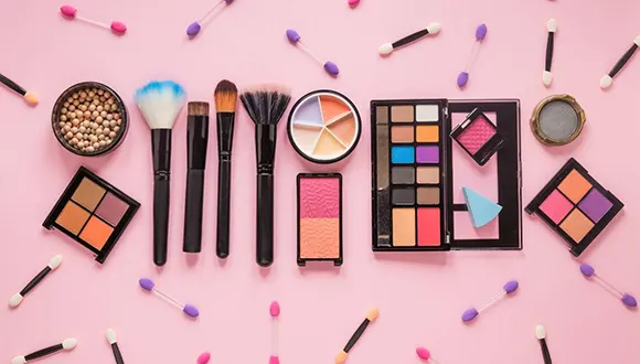 کدام برندهای آرایشی واقعاً ارزش خرید دارند؟