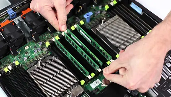 نقش حافظه‌های ECC در پایداری سرورهای HP