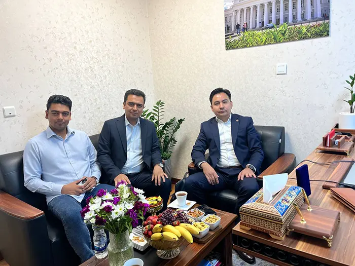 دکتر فراشیانی و معاون دانشگاه فدرال کازان
